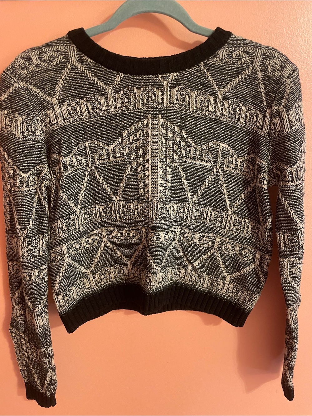 Forever 21 Black and Cream Geometric Knit Sweater
